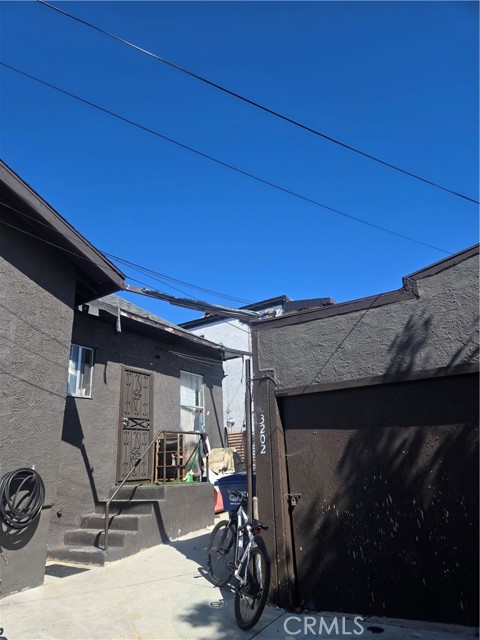 Detail Gallery Image 8 of 8 For 3202 Ganahl, Los Angeles,  CA 90063 - 4 Beds | 3 Baths