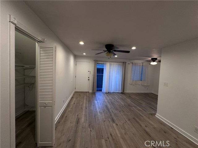 Detail Gallery Image 8 of 21 For 2502 Manhattan Beach Bld #7,  Gardena,  CA 90249 - 1 Beds | 1 Baths