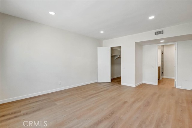4915 Tyrone, 325 photo 41