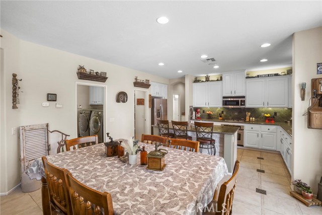 22760 Shadygrove Court, Wildomar CA: https://media.crmls.org/medias/9413ddba-ec06-48ff-875c-35256250081b.jpg
