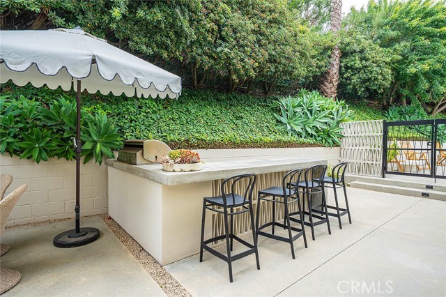 6360 E Vera Crest Drive, Long Beach CA: https://media.crmls.org/medias/94151a48-b32b-4e6f-84da-a28340991c2b.jpg