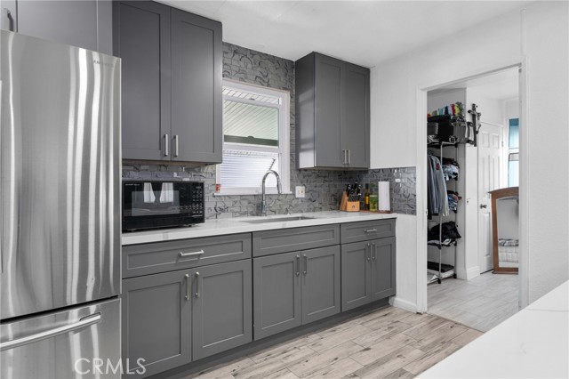 Detail Gallery Image 7 of 20 For 206 S Sullivan St #36,  Santa Ana,  CA 92704 - 3 Beds | 2 Baths