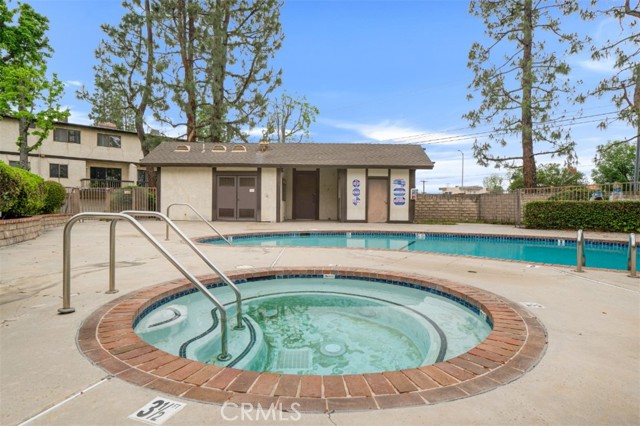 Detail Gallery Image 28 of 32 For 20737 Roscoe Bld #701,  Winnetka,  CA 91306 - 3 Beds | 2/1 Baths