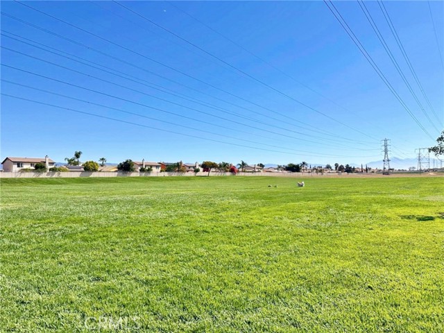 15965 Peach Tree Lane, Fontana CA: https://media.crmls.org/medias/9415d484-cb54-4af3-a045-20a9714653f9.jpg