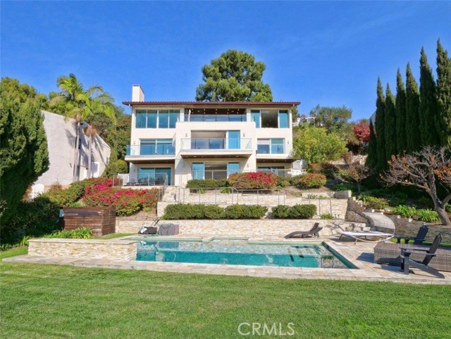 1356 Via Romero, Palos Verdes Estates CA: https://media.crmls.org/medias/94171036-f97f-466e-acee-b5ee9e896699.jpg