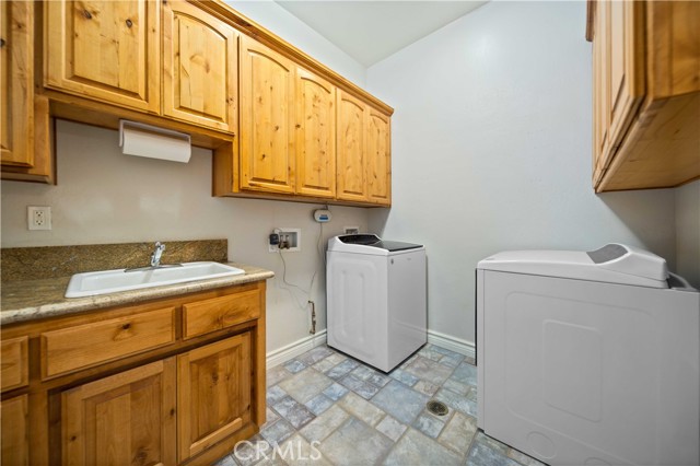 Detail Gallery Image 16 of 41 For 6710 Dogwood Ave, Rosamond,  CA 93560 - 5 Beds | 2/1 Baths