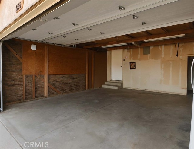 36457 Harold 3rd Street, Palmdale CA: https://media.crmls.org/medias/9417d700-19be-410c-a0c8-b42bff7f69bc.jpg