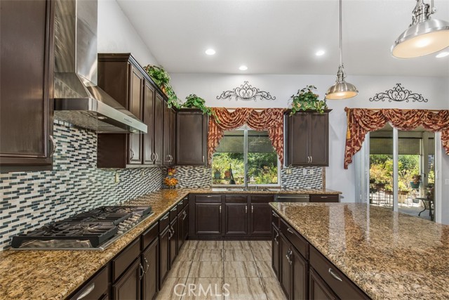 Detail Gallery Image 8 of 31 For 35982 Murano St, Murrieta,  CA 92562 - 4 Beds | 3/1 Baths