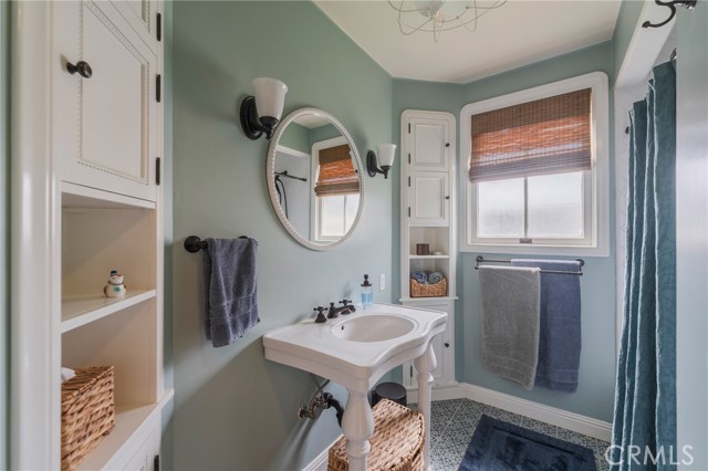 Detail Gallery Image 33 of 54 For 331 N Pine, Anaheim,  CA 92805 - 3 Beds | 1/1 Baths