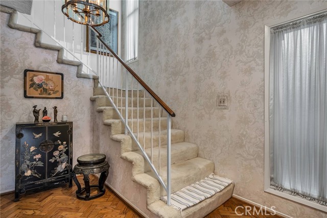 641 13th Street, Manhattan Beach, California 90266, 4 Bedrooms Bedrooms, ,1 BathroomBathrooms,Residential,Sold,13th,SB22214141