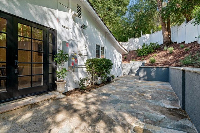 Detail Gallery Image 56 of 73 For 4590 Ensenada Dr, Woodland Hills,  CA 91364 - 3 Beds | 2/1 Baths