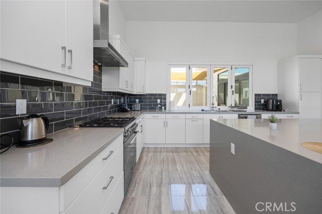 825 Fountain Drive, Palm Springs CA: https://media.crmls.org/medias/941b8839-c6bf-4963-9e26-e18d09a49e74.jpg