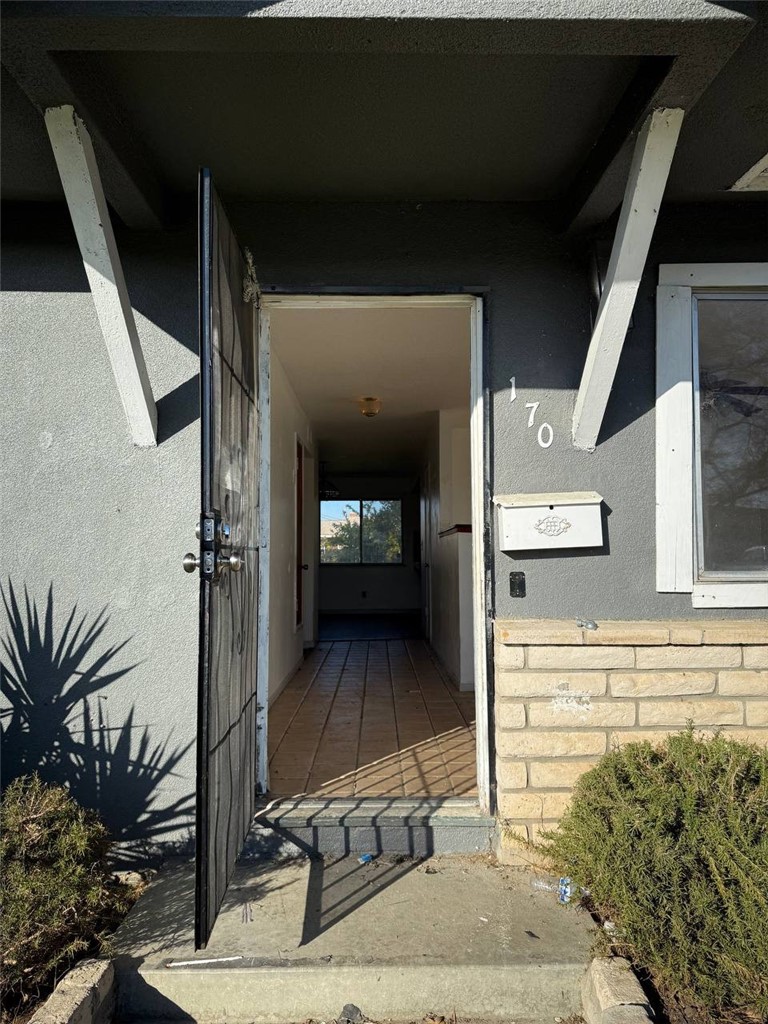 Detail Gallery Image 4 of 22 For 170 W Spring Ln, Lemoore,  CA 93245 - 3 Beds | 2 Baths