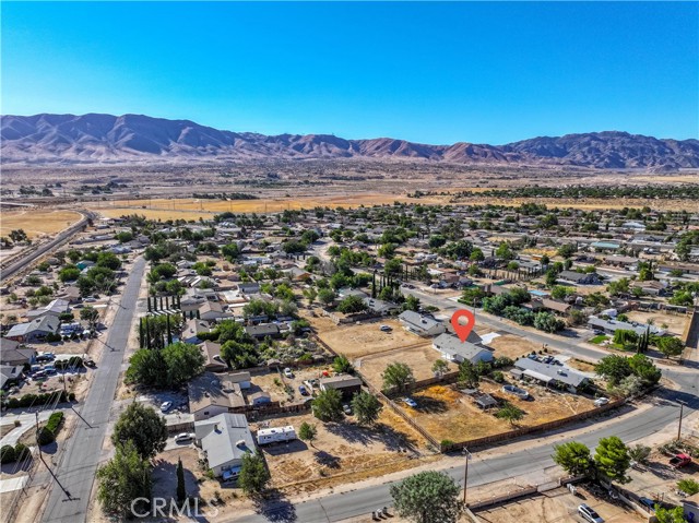 Detail Gallery Image 9 of 49 For 19056 Goleta St, Hesperia,  CA 92345 - 4 Beds | 2/1 Baths