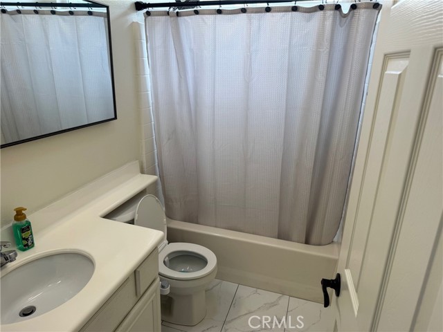 23670 Descanso Drive, Moreno Valley CA: https://media.crmls.org/medias/941e1dc2-0e20-431e-905d-cb2cc78aa379.jpg