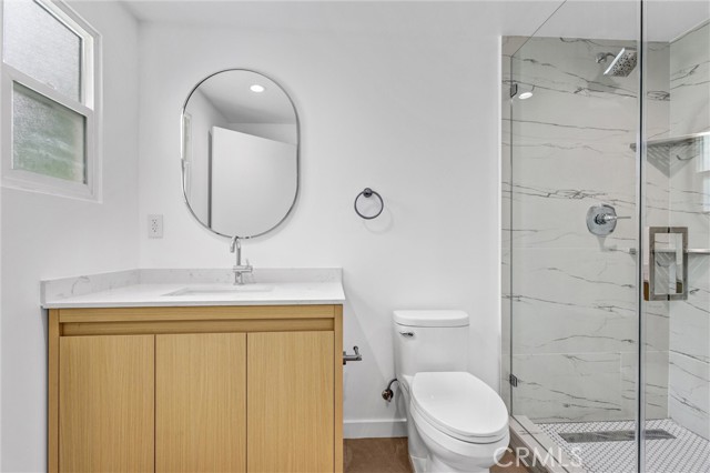 18152 Sunburst Street, Northridge CA: https://media.crmls.org/medias/941e263d-8038-4820-a69e-c67401792f78.jpg