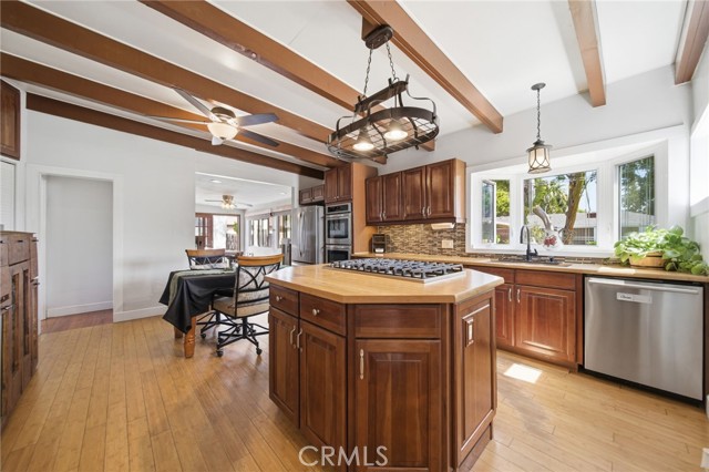 Detail Gallery Image 10 of 25 For 6861 Berry, Buena Park,  CA 90620 - 3 Beds | 2 Baths