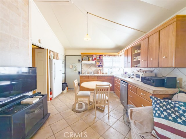 Detail Gallery Image 8 of 48 For 58388 Aberdeen Dr, Yucca Valley,  CA 92284 - 1 Beds | 1 Baths