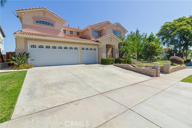 651 Rembrandt Circle, Corona, CA 92882