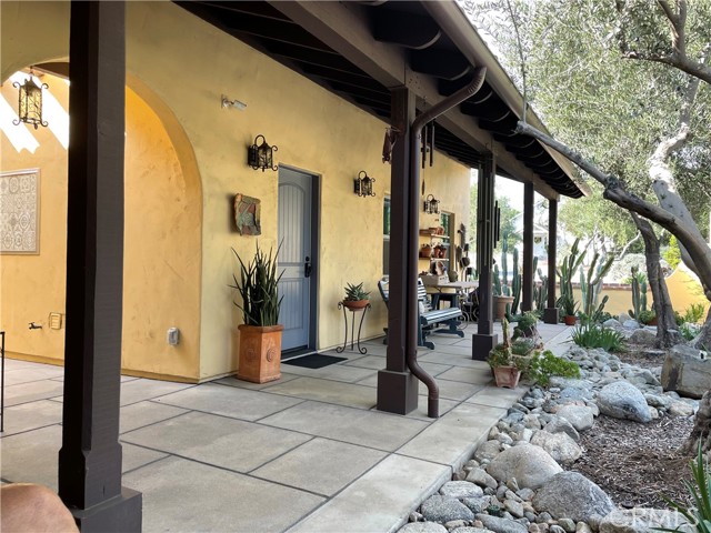 ENTRY TO GARAGE WITH PRIVATE WASHER AND DRYER