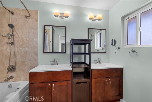 Detail Gallery Image 15 of 36 For 2261 Ohio Ave, Signal Hill,  CA 90755 - 2 Beds | 2 Baths