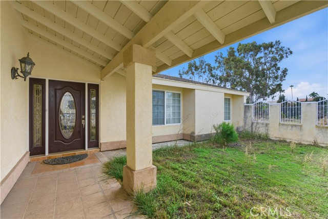 Detail Gallery Image 5 of 14 For 4999 Paguera Ct, San Diego,  CA 92124 - 4 Beds | 2 Baths