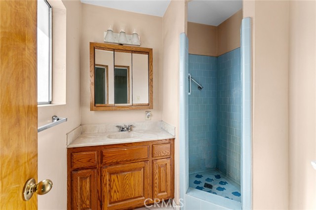 1045 Cathedral Way, Pomona CA: https://media.crmls.org/medias/942096c4-4c99-474d-8a11-57b882190a15.jpg