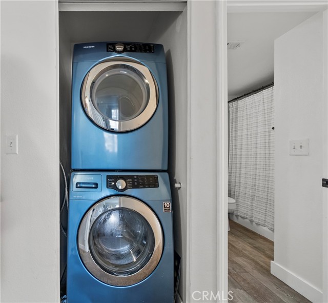 26905 Flo Lane, Canyon Country CA: https://media.crmls.org/medias/9421303b-8e02-4cda-875f-21a33770bf23.jpg