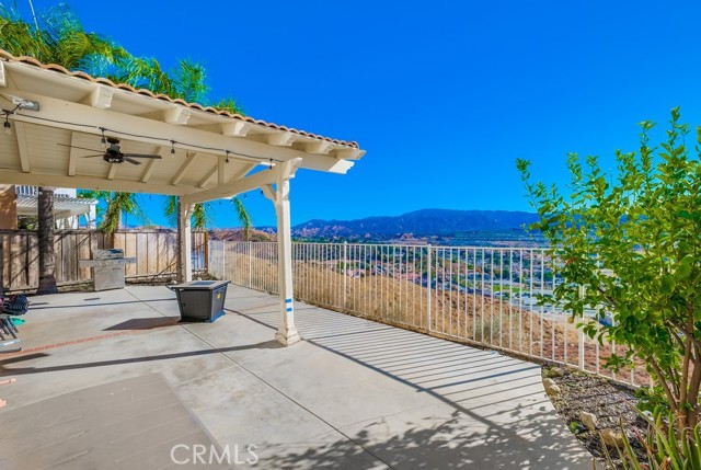 Detail Gallery Image 68 of 75 For 18556 Olympian Ct, Canyon Country,  CA 91351 - 3 Beds | 2/1 Baths