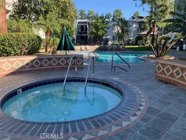 Detail Gallery Image 11 of 14 For 18645 Hatteras #263,  Tarzana,  CA 91356 - 2 Beds | 1 Baths