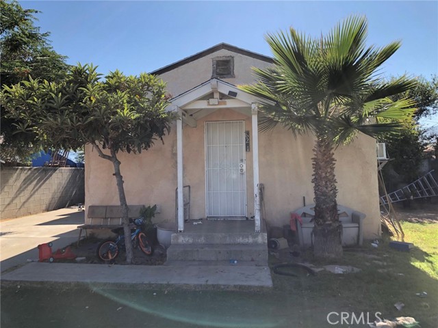 621 W Lemon Way, Fillmore CA: https://media.crmls.org/medias/9422ba93-2b2b-46eb-823d-5faf6c5240a8.jpg
