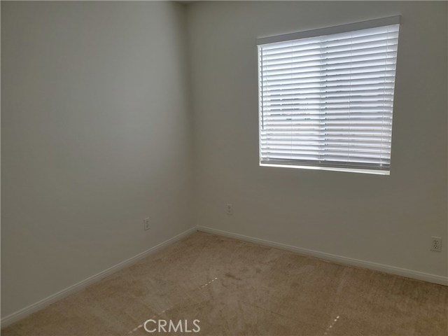 17961 Lull Street, Reseda CA: https://media.crmls.org/medias/94230ae2-7840-4243-b5e7-554da3a65432.jpg