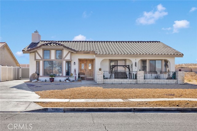 Detail Gallery Image 2 of 40 For 14489 Schooner, Helendale,  CA 92342 - 3 Beds | 2 Baths