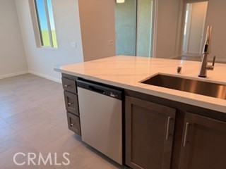 6318 Rainy Pass, Hesperia CA: https://media.crmls.org/medias/94243de1-0526-4412-af97-d6b36d8e226f.jpg