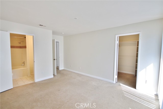 Detail Gallery Image 16 of 26 For 211 E Commonwealth Ave #C,  Alhambra,  CA 91801 - 3 Beds | 2/1 Baths