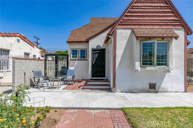 533 Hawthorne Street, Glendale CA: https://media.crmls.org/medias/94259c5e-14e4-4cc0-8ec7-2f79fc6e6a32.jpg