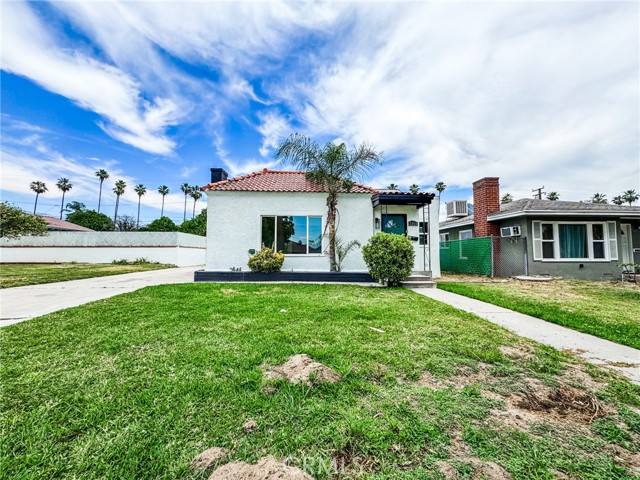 Detail Gallery Image 1 of 1 For 3353 N Mountain View Ave, San Bernardino,  CA 92405 - 3 Beds | 2 Baths