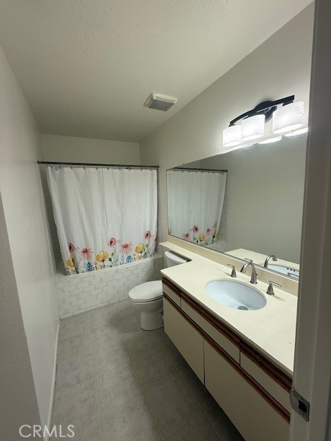Detail Gallery Image 15 of 21 For 27648 Susan Beth Way #H,  Saugus,  CA 91350 - 2 Beds | 1 Baths