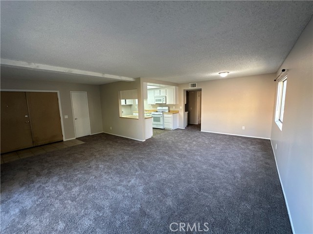 Detail Gallery Image 5 of 19 For 16970 Marygold Ave #39,  Fontana,  CA 92335 - 2 Beds | 2 Baths