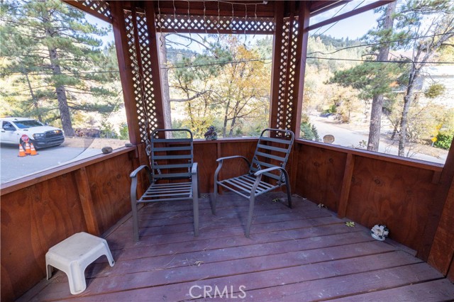 Detail Gallery Image 16 of 54 For 2242 Deep Creek Dr, Running Springs,  CA 92382 - 2 Beds | 1/1 Baths