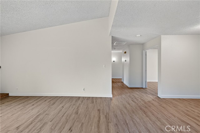 Detail Gallery Image 5 of 52 For 3338 Columbia, Merced,  CA 95340 - 4 Beds | 2 Baths