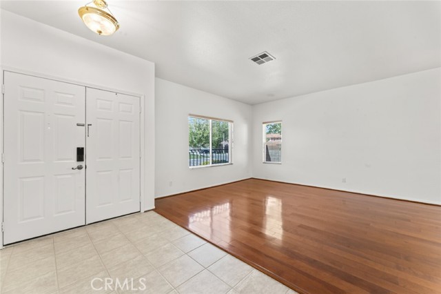 Detail Gallery Image 2 of 28 For 2814 Caruso, Lancaster,  CA 93536 - 4 Beds | 3 Baths