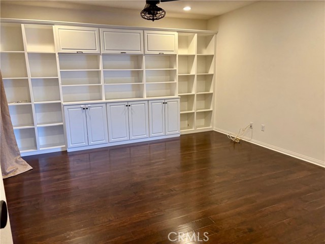 Detail Gallery Image 4 of 33 For 435 Golden Bear Ln, Upland,  CA 91786 - 4 Beds | 2/1 Baths