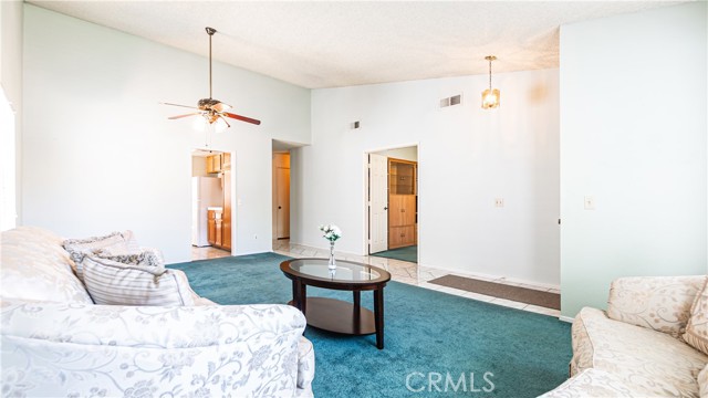 7339 Greenbriar Place, Rancho Cucamonga CA: https://media.crmls.org/medias/942aa447-fda3-4072-bd46-590bf6fb6a3e.jpg