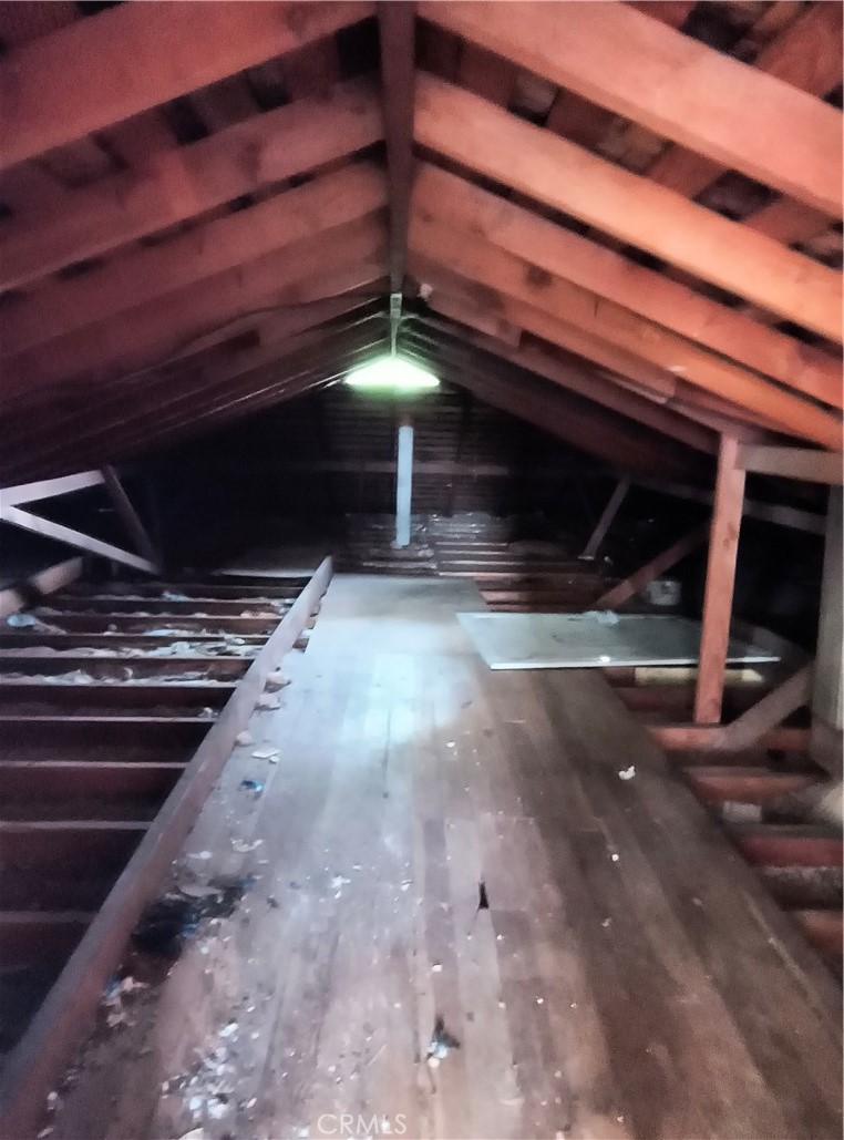 https://media.crmls.org/medias/942b4bc7-d987-43fe-a473-211c43b61ad4.jpg?preset=X-Large