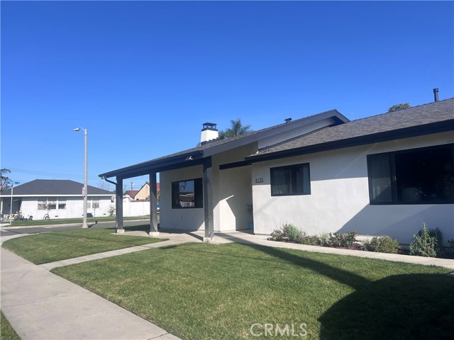 Detail Gallery Image 4 of 9 For 8235 Alameda St, Downey,  CA 90242 - 3 Beds | 2 Baths