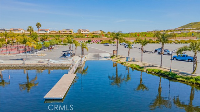 23825 N Canyon Lake Drive, Canyon Lake CA: https://media.crmls.org/medias/942d880e-b10a-4ba4-8508-0c594868ae0a.jpg