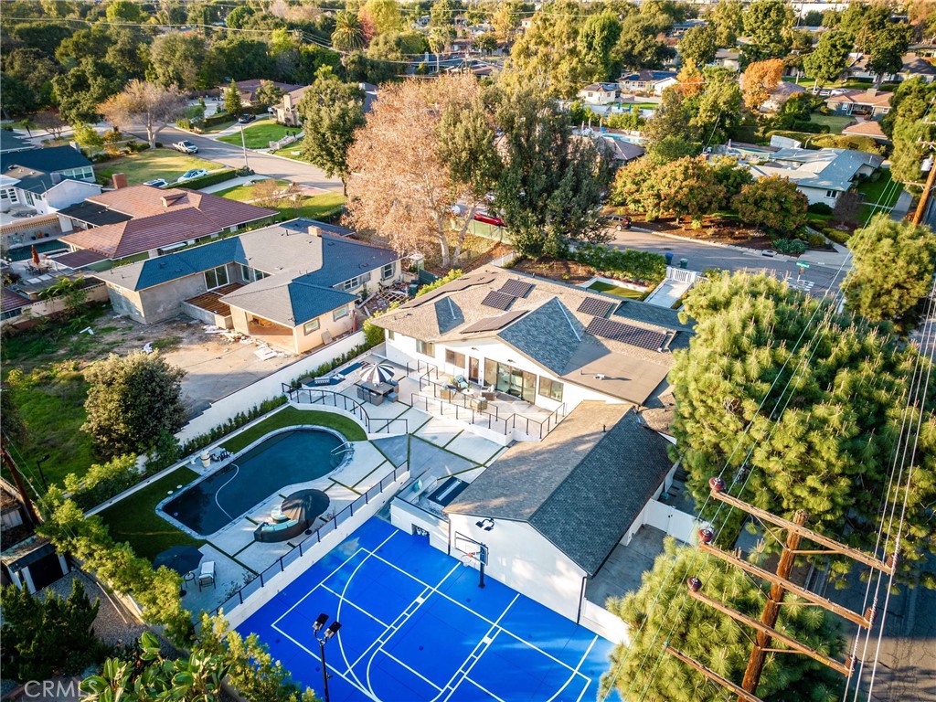 https://media.crmls.org/medias/942dc119-b3ba-4a1a-938c-d16f39f21aeb.jpg?preset=X-Large