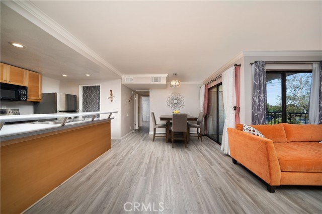 4109 Apricot Drive, Irvine CA: https://media.crmls.org/medias/942e4f7f-0b57-42eb-b066-0b68d8e9839b.jpg