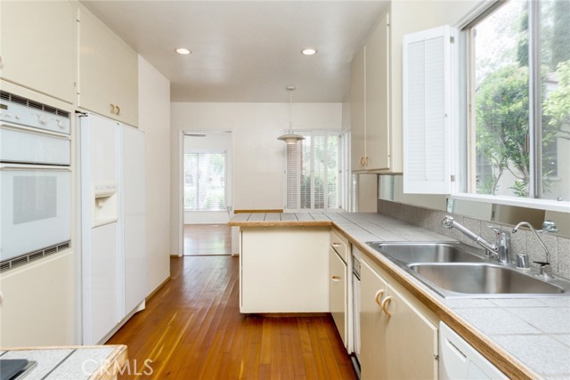 Detail Gallery Image 17 of 33 For 1717 Riverside Dr, Glendale,  CA 91201 - 2 Beds | 1 Baths